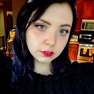 Meet your Posher, Sara taylor